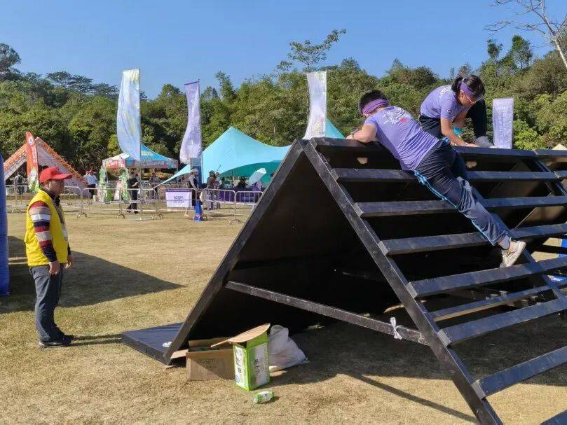 关于国际比赛日国王杯焦点战；斯图加特复出首秀；管理层满意；临场指挥获称赞的信息